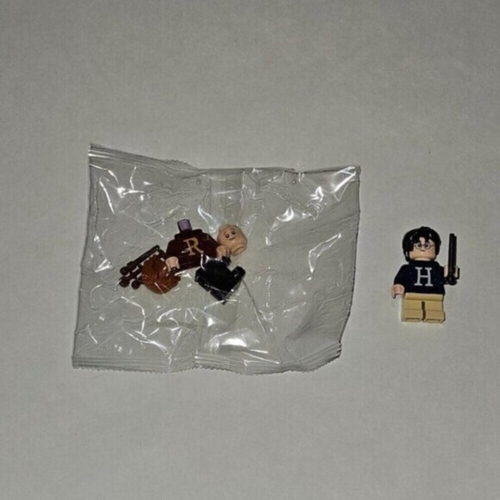 LEGO Harry Potter Advent Calendar 75964 Ron Weasley Minifig Christmas Sweater